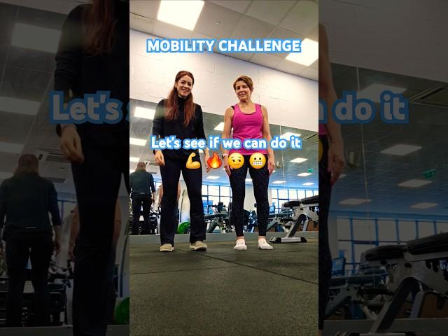 Mobility Challenge tried by ordinary girls in the gym🫣#fitnesschallenge #mobilitychallenge #gymfunny