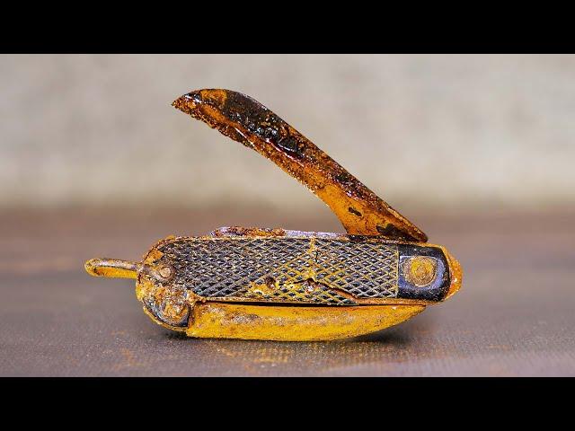 Rusty WW2 Pocket Knife - British Royal Navy Restoration