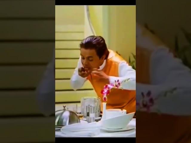 Rajpal Yadav funny Eating