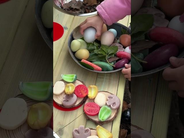 Size Sorting Eggs in the Mud Kitchen - Outdoor Play from KCS Education  #kidsoutdoors