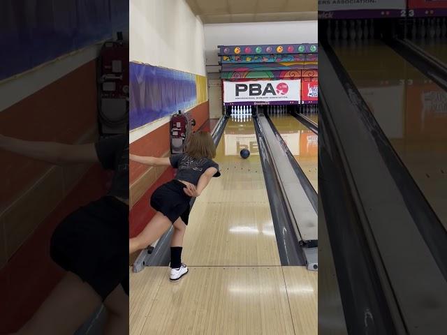 バイク女子ボウラーあいか️#bowling #shorts #shortvideo