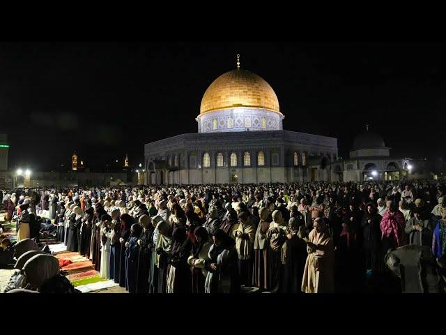 An increase in the number of people at Fajr at Al Aqsa Mosque before Ramadan