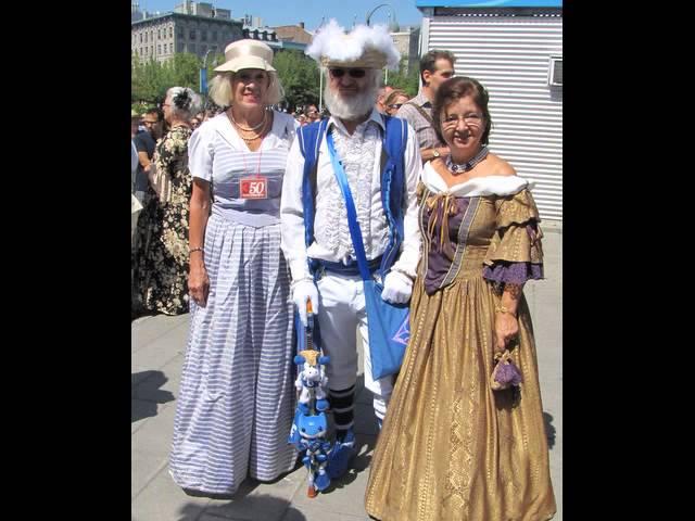 Les Filles du Roy dans le Vieux Montréal 17 août 2013 (1 de 3)