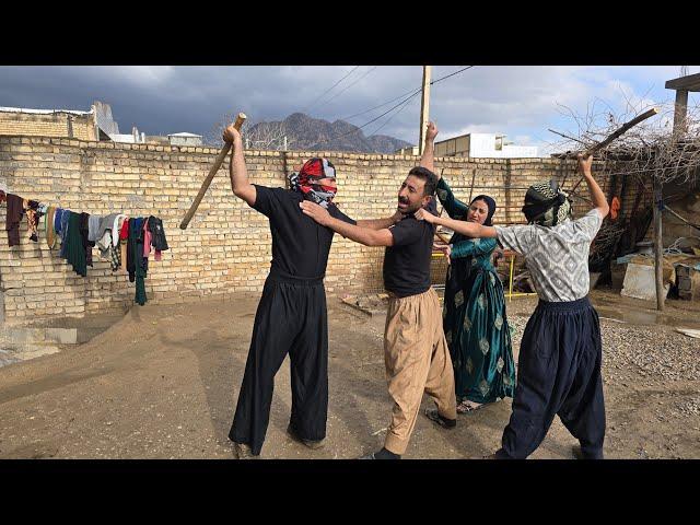 Escape to the mountain: threatening Hojjat's brother by Khan and giving Hojjat by his brother