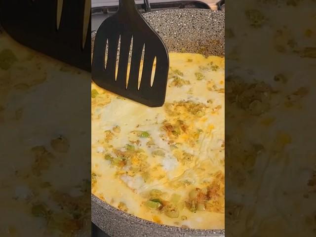 I have never eaten such a delicious omelette!   See the recipe here: https://youtu.be/VbMzT_9LRm4