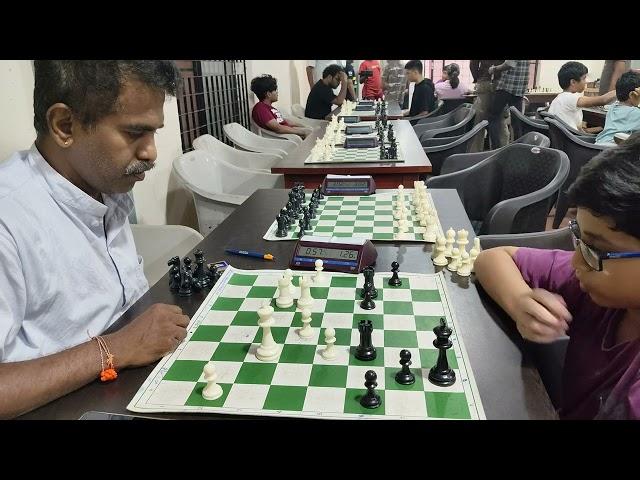 The organizer from Sulia shows his chess skills!