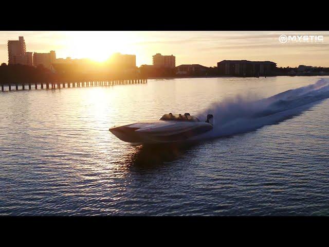 Mystic Powerboats' C4000 - Newly Redesigned Catamaran