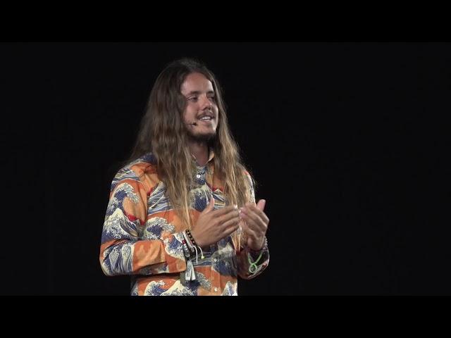 Consigli per imparare a viaggiare e superare i propri limiti | Nicolo Balini | TEDxTreviso