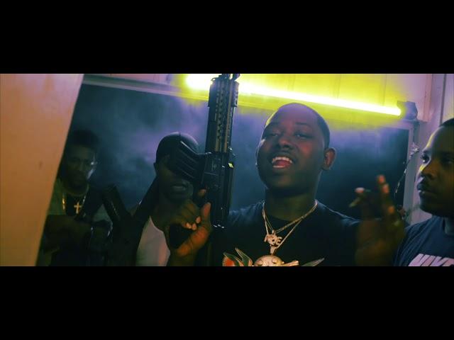 MAC DARO FT TAY BANDZ  WIT ME (OFFICIAL VIDEO)