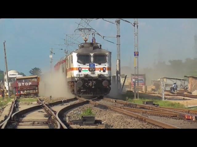 Dusty Storm creation 15959 Howrah - Dibrugarh Kamrup Express  furious action with Twin Tone Honking