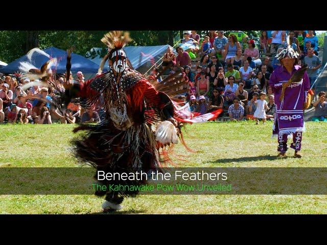 Beneath the Feathers: The Kahnawake Pow Wow Unveiled - (Discover Canada serie)