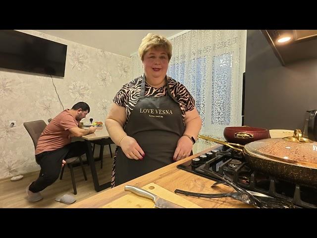 Каждому по вкусу своя курочка. Хачапури  по Аджарски нравится всем.