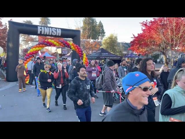 Healdsburg Turkey Trot 2022 - Live Like Drew Scholarship Benefit 5K Run/Walk, Healdsburg CA 11-24-22