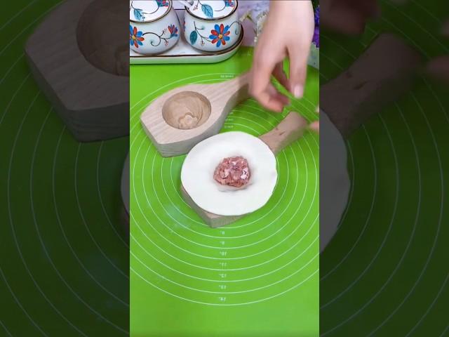 Tool Trove - Still using your hands? Try this bun mold!#shorts #TrendingNow #Viral #youtubeshorts