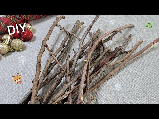 VERY Beautiful ! Christmas decoration idea with Tree branch - Genius recycling crafts - DIY hacks