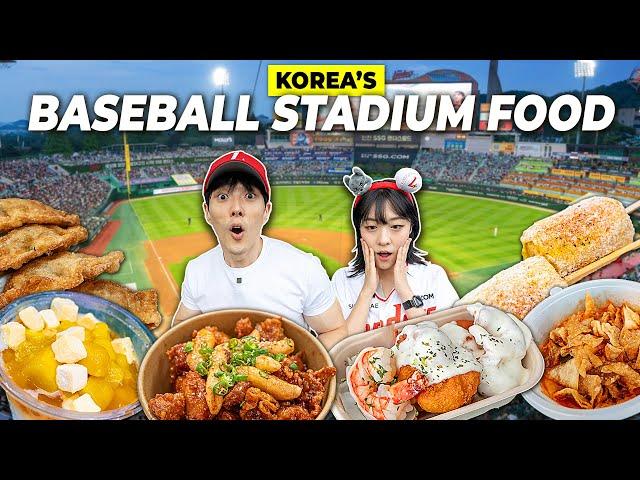 I Tried Foods in a Korean Baseball Stadium