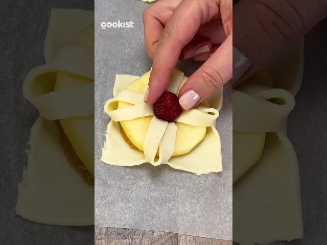 A delicious treat that everyone will love!  #cookistwow #shorts #apples