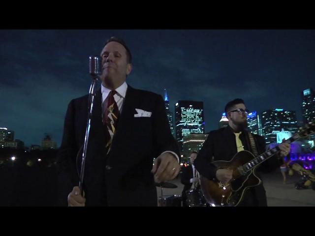 Johnny Boyd - "My Baby Comes 'Round At 8" LIVE in Chicago