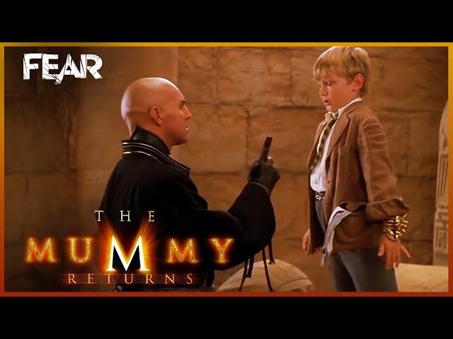 Alex Tries To Escape Imhotep | The Mummy Returns (2001)