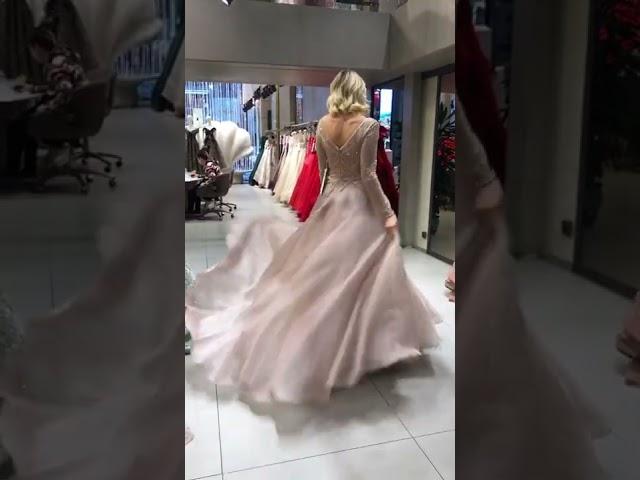 gorgeous ️ princess gown...(1)