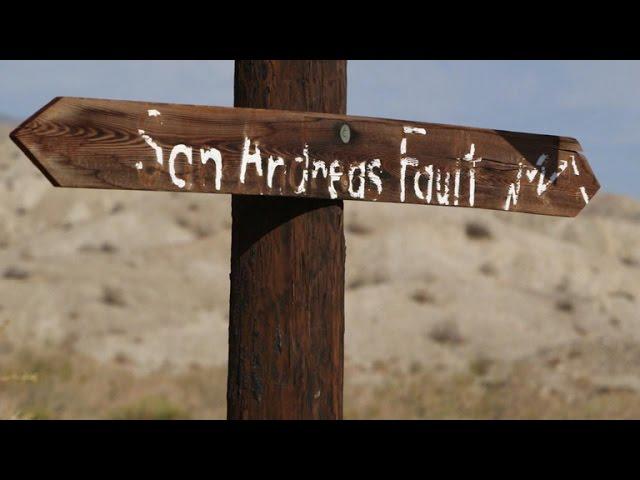 Hiking inside the San Andreas Fault