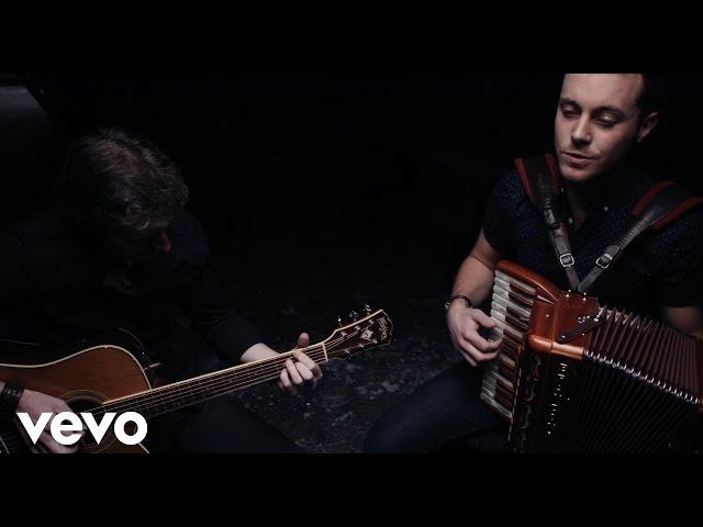 Nathan Carter - Caledonia (Acoustic)