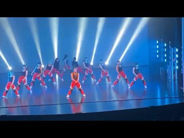 Jennifer Lopez - Super Bowl Medley | THE ROYAL FAMILY NZ TOUR