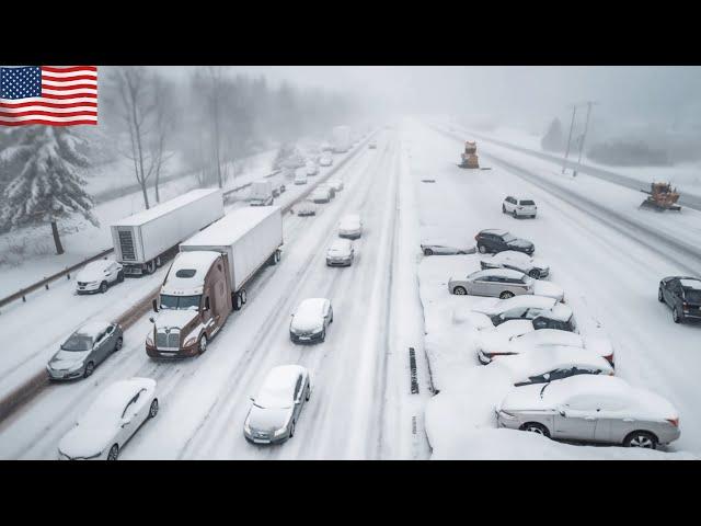 Lake effect snowstorm affects Buffalo, New York! Snow depth reached 4 feet!