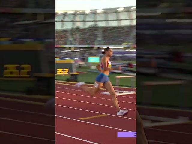 Sydney McLaughlin SHATTERS WORLD RECORDS