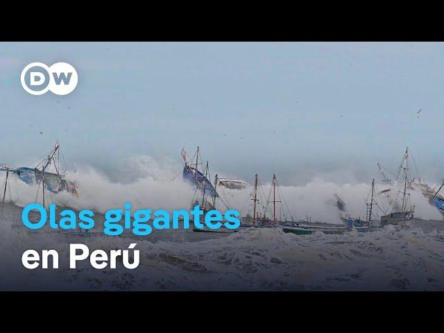 Perú cierra 91 puertos y playas recreativas por fuerte oleaje en su costa