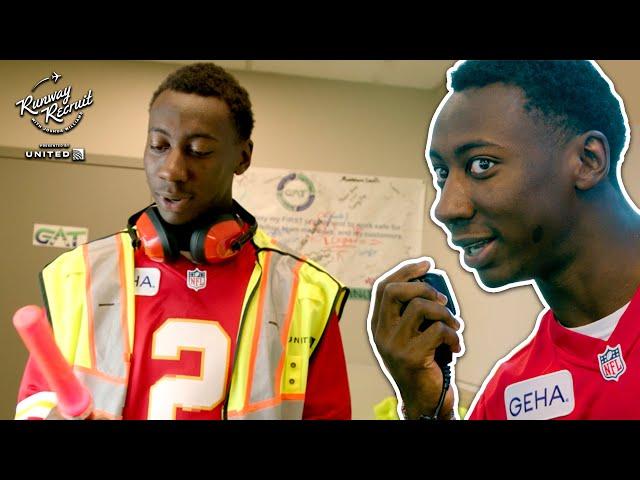 NFL Player Takes on New Career for the Day: CB Joshua Williams at the Airport ️