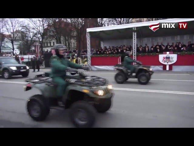 Военный парад в Латвии. Смешно до икоты )))