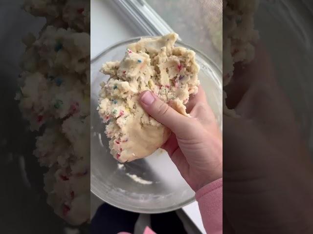 Costco Confetti Sprinkle Cookies  Recipe link in comments! #cookies