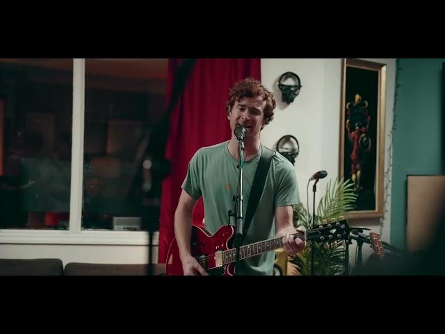 Tom Mackell - "Maybe Tonight" (Live In Studio)