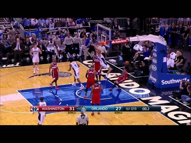 Aaron Gordon Beats the Buzzer With the Put Back Jam