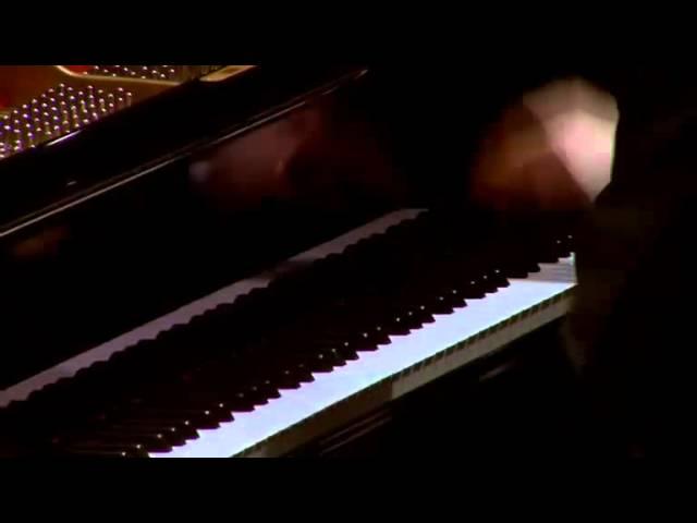 Daniil Trifonov - Bach-Rachmaninov Gavotte from Partita for solo violin No.3 in E major