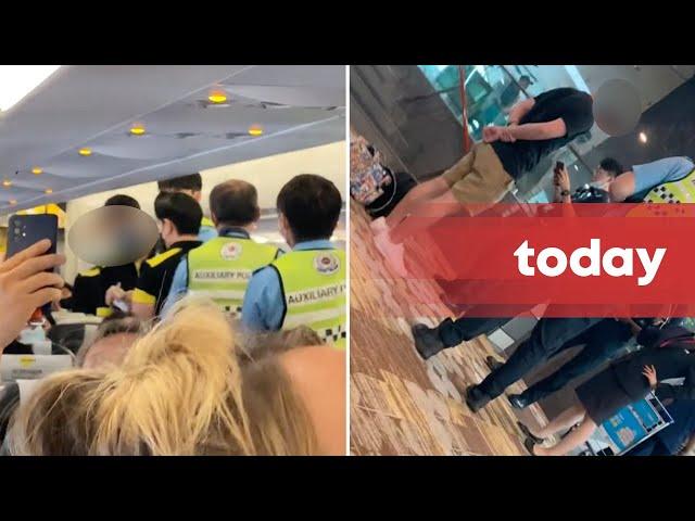 Scoot flight landing delayed after passengers refused to fasten seatbelts