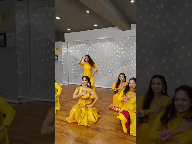 Mehndi Dance By Bridesmaid |    #haldiceremony #dance #bridesmaids   @dancetrip_3