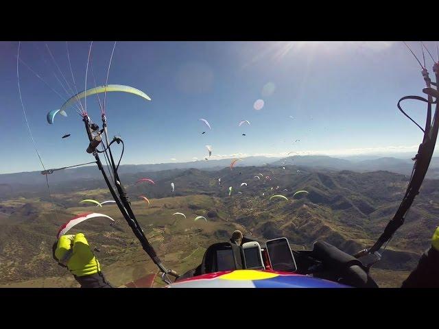 Mid-air collision during Paragliding World Cup