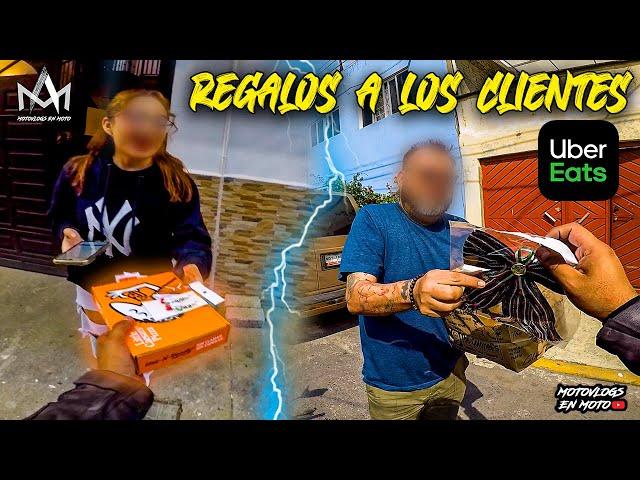 ENTREGAS en UBER EATS el 15 de SEPTIEMBRE (REGALAMOS adornos a los CLIENTES de Uber)