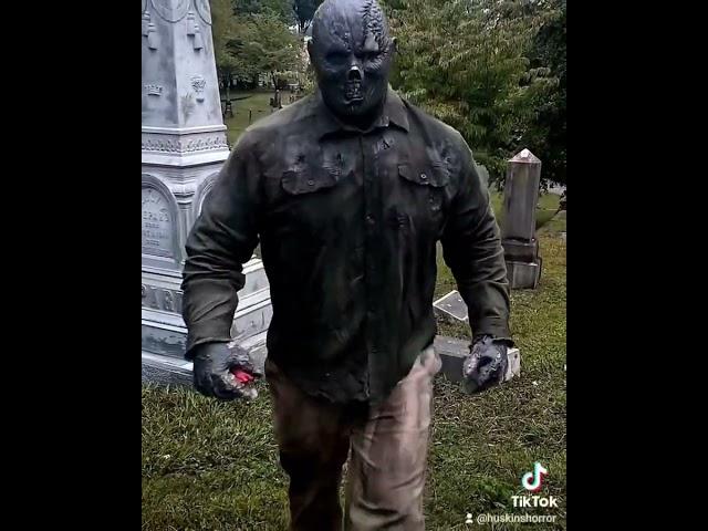 Jason lives..My Friday the 13th part 6 cosplay in the cemetery 🪦#cosplay #fridaythe13th#part6