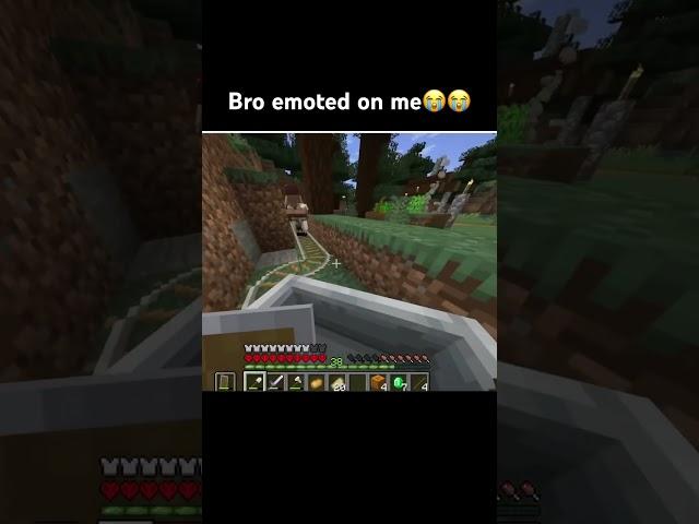 Bro emoted on me #minecraft #funny #minecraftshorts #shorts￼