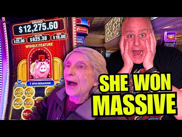 I GAVE THIS SENIOR LADY $500 TO EXPERIENCE MAX BET SLOTS!