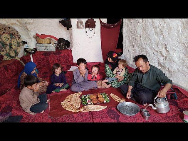 The twins are cooking traditional food from 2,000 years ago | Cooking chapli kabab #food #village