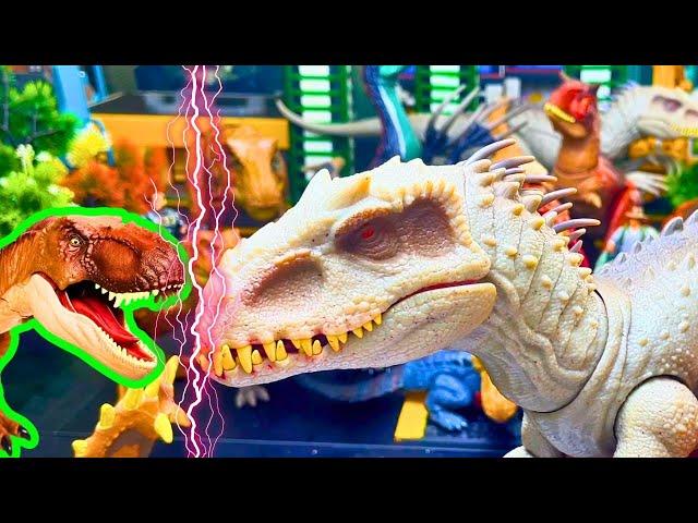 Reviewing Jurassic World Dinosaur Figures | Carnotaurus, Triceratops, Ampelosaurus, Megalosaurus