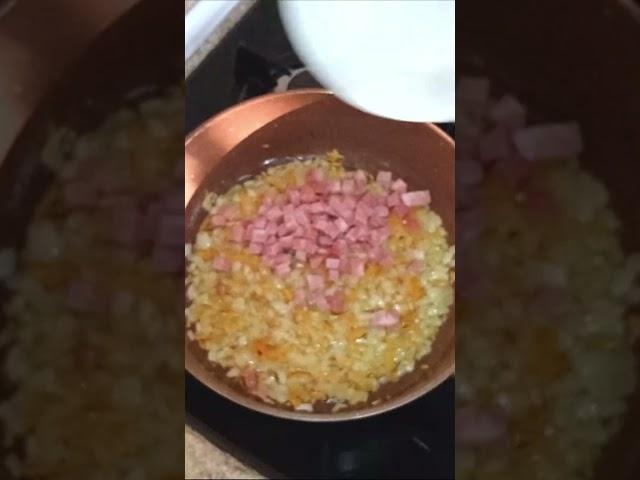 Голь на выдумки хитра или когда дома не осталось даже сыра. Рецепт бюджетного но вкусного ужина.