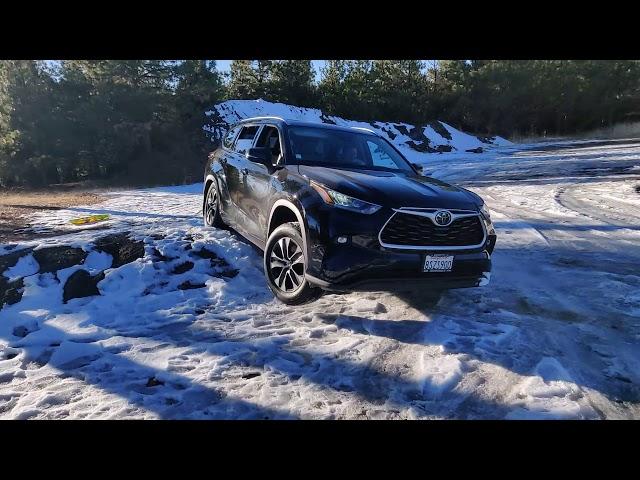 Testing/Demo: Toyota Highlander AWD Off-Road & Articulation in light snow.