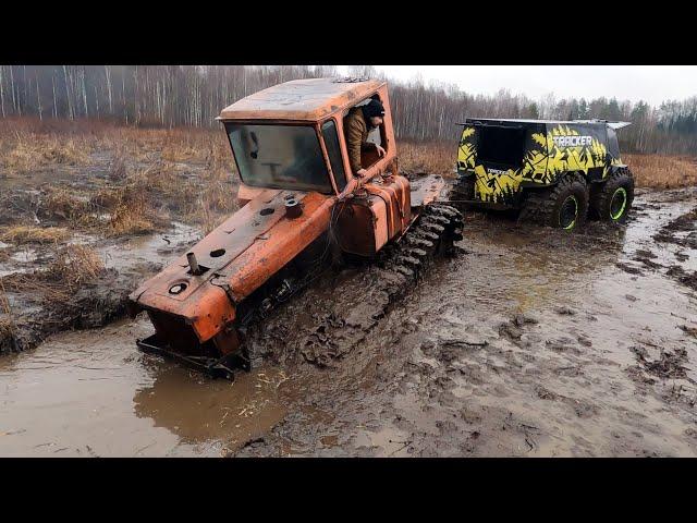 ДТ75 Болотник и Вездеход! Мажор против тракториста в болоте!