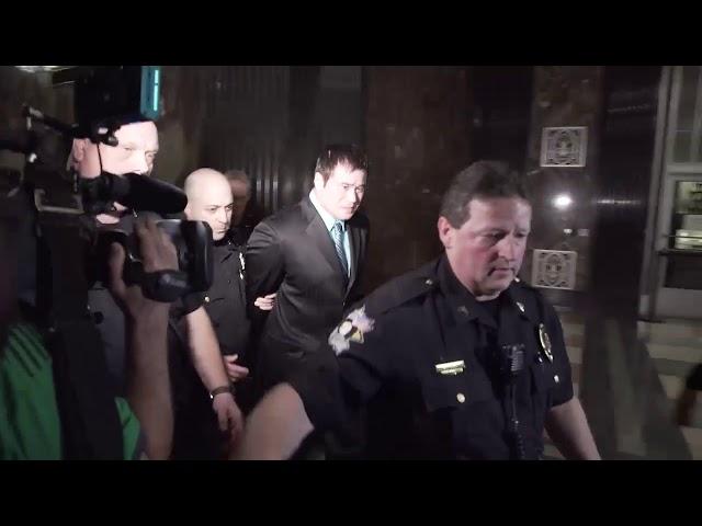 Holtzclaw trial: Holtzclaw led from courtroom (2015-12-10)