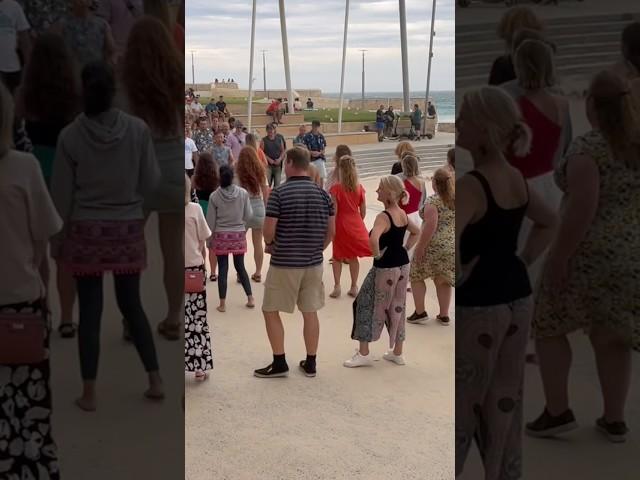 All started dancing at the scarborough ️ beach #music #art #australia #viralvideo #viralshorts